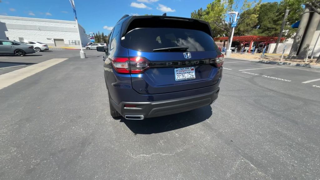 Thumbnail: 2025 Honda Pilot - 7