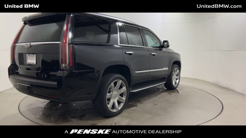Thumbnail: 2016 Cadillac Escalade - 8