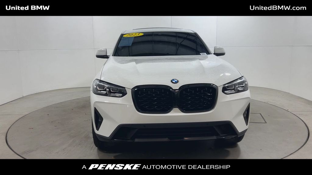 2023 BMW X4 xDrive30i 3