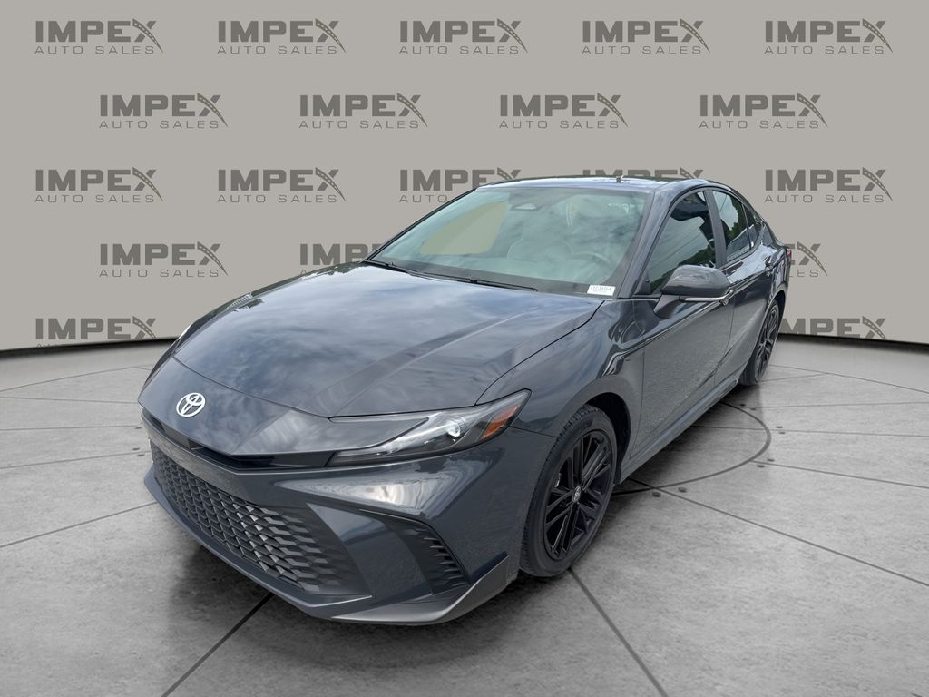 2025 Toyota Camry SE AWD Hybrid's photo