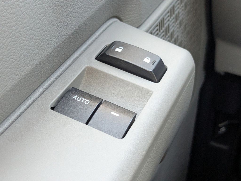 2026 Ford E-350 Cutaway 