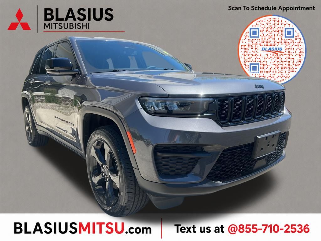 Baltic Gray Metallic Clearcoat 2023 Jeep Grand Cherokee SUV / Crossover Four-Wheel Drive 8-Speed Automatic