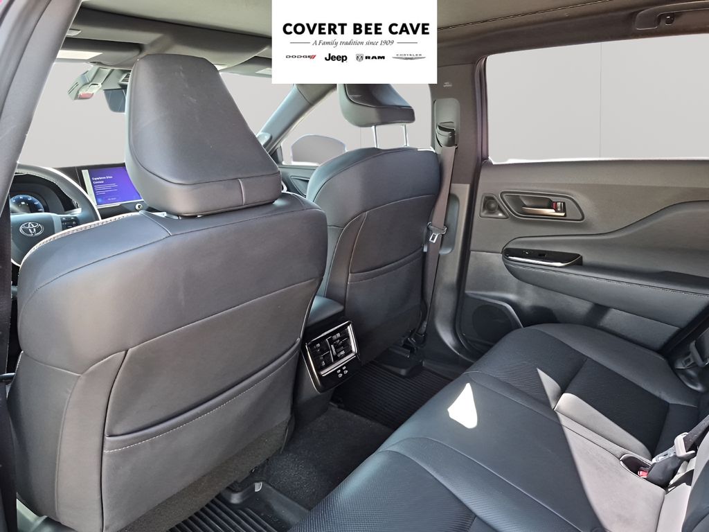 Used Car 2025 Toyota Crown Signia  Limited For Sale Under $40,000 In Austin, Texas