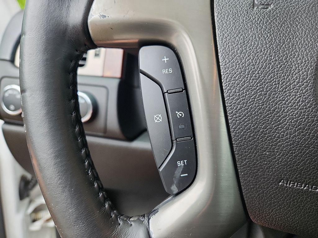 2013 Chevrolet Tahoe LT 19
