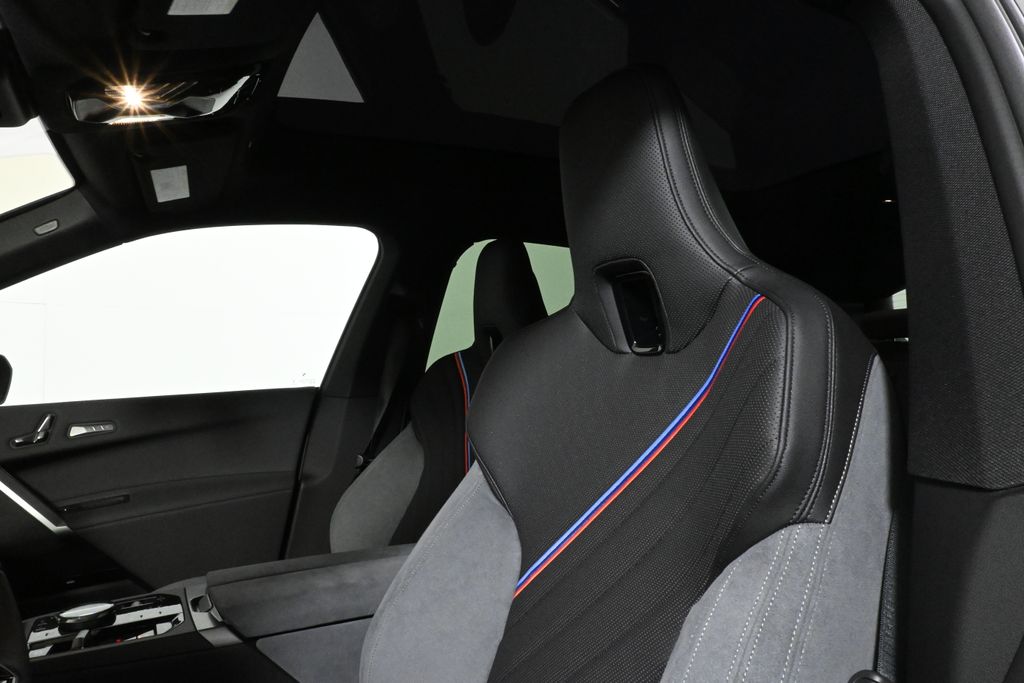 Thumbnail: 2026 BMW iX - 16