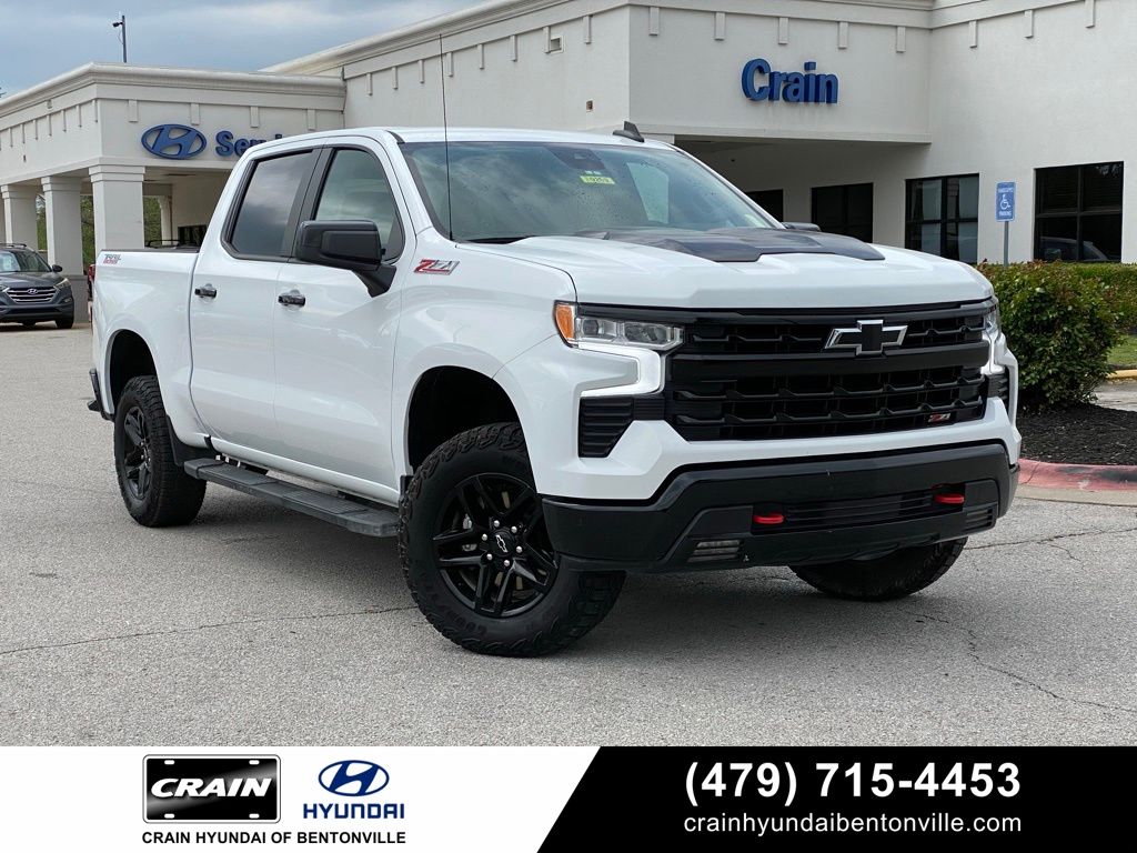 Summit White 2024 Chevrolet Silverado 1500 Pickup Truck Four-Wheel Drive Automatic