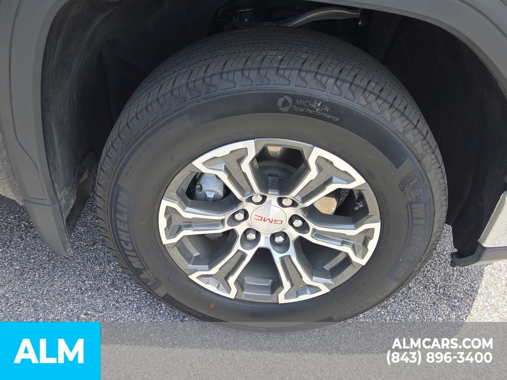 Used 2025 Titanium GMC SLT image 18