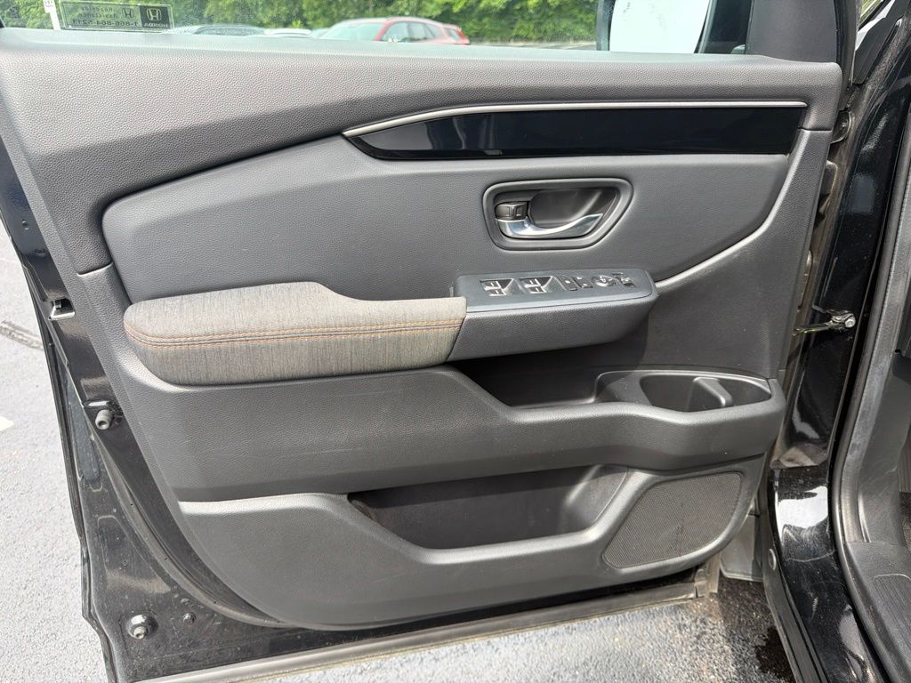 Thumbnail: 2025 Honda Pilot - 17