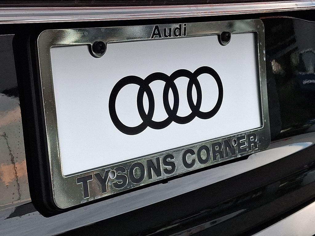 Thumbnail: 2025 Audi Q4 e-tron - 19