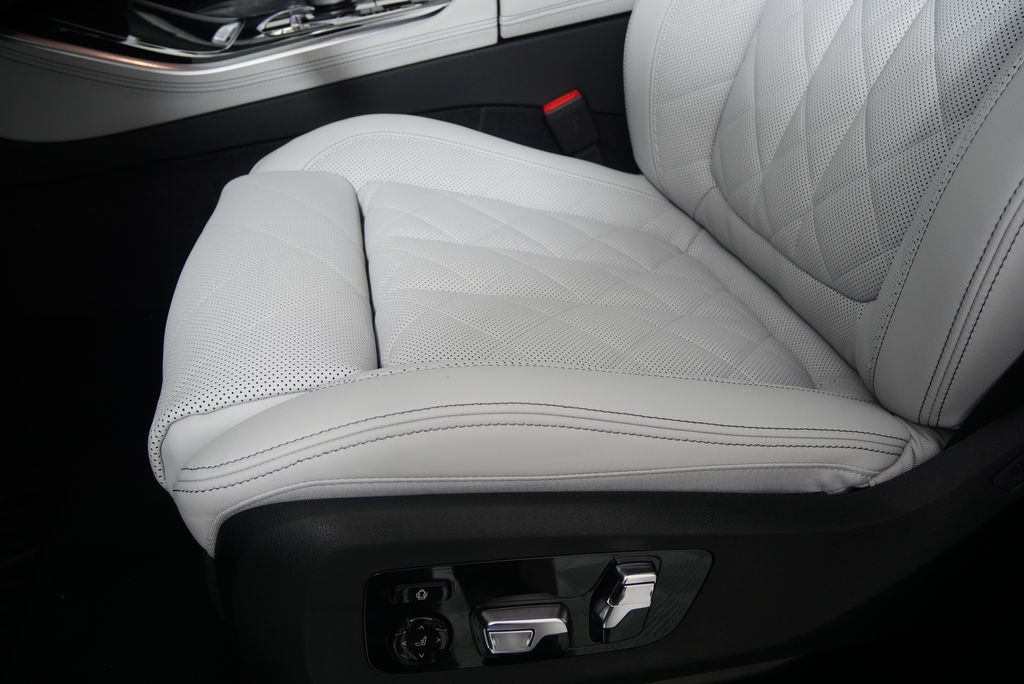 2026 BMW X5 sDrive40i 9