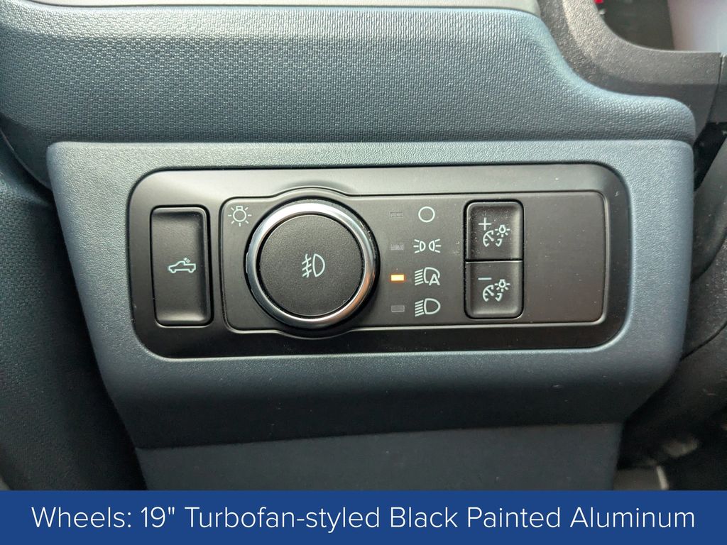 2025 Ford Maverick Lobo