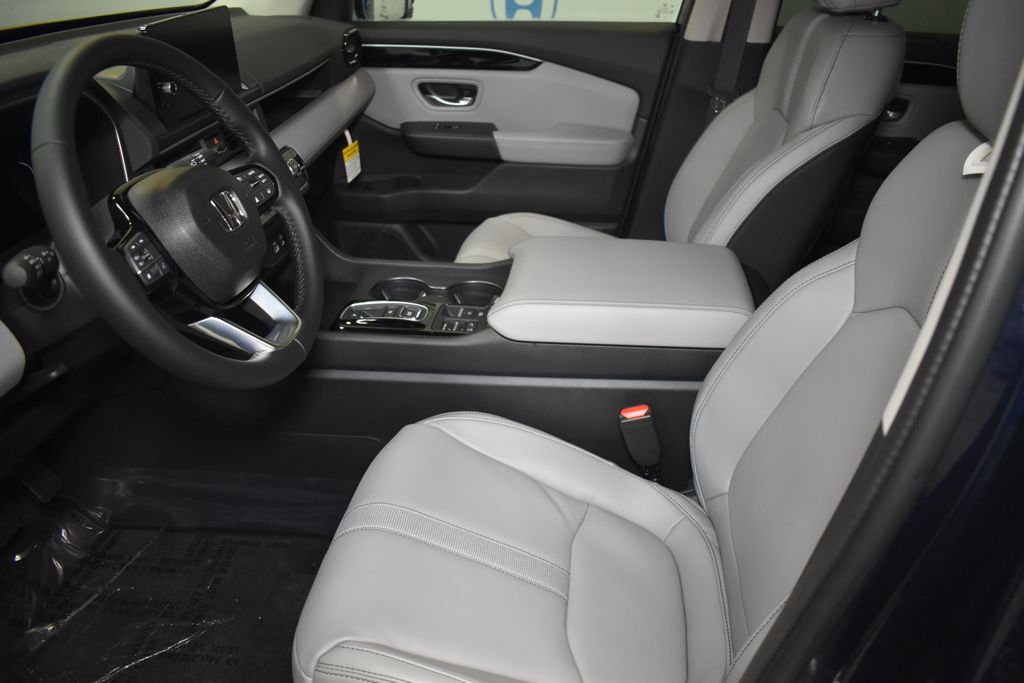 Thumbnail: 2025 Honda Pilot - 19