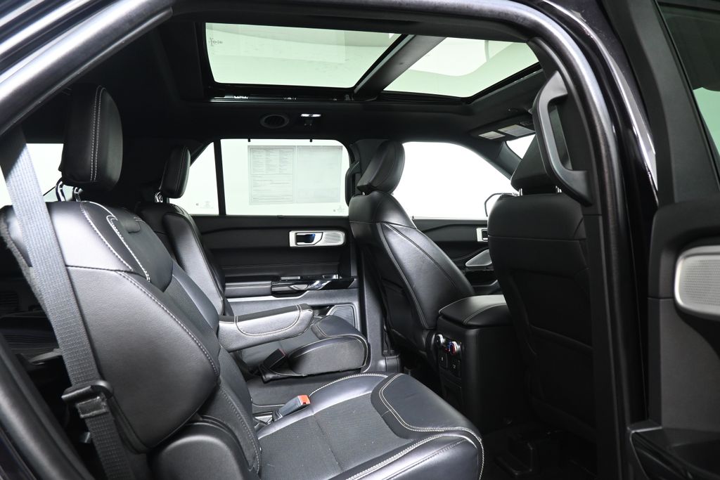 Thumbnail: 2022 Ford Explorer - 26