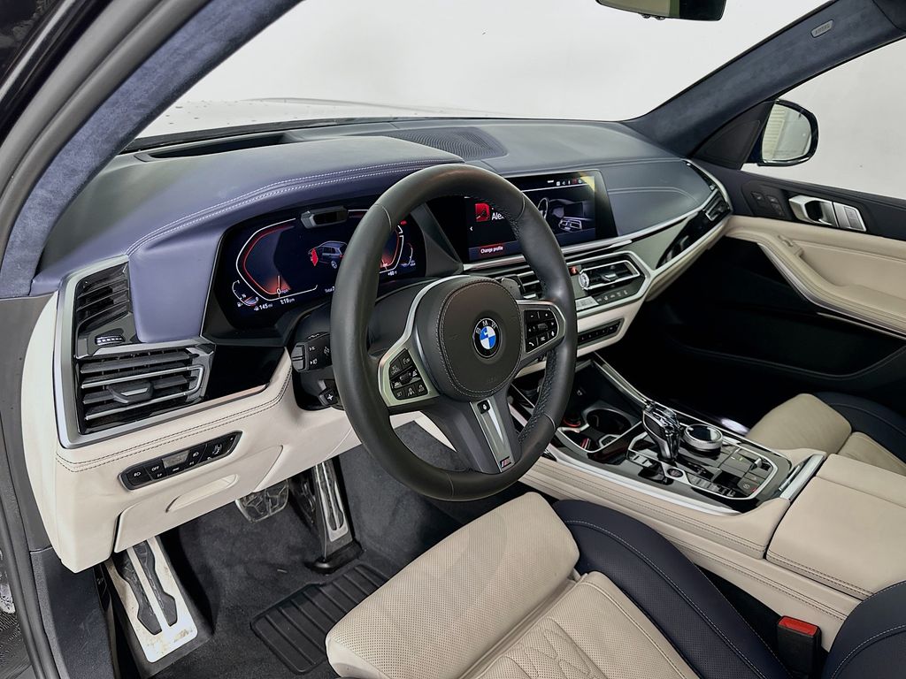 2022 BMW X7 xDrive40i 9