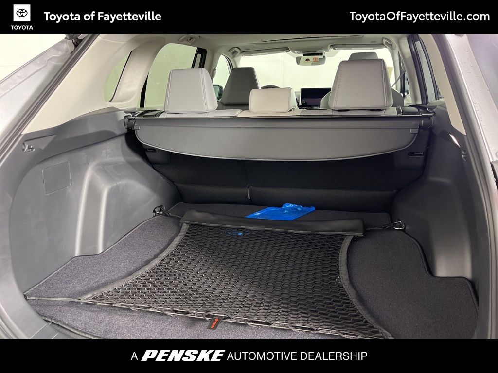2025 Toyota RAV4 XLE Premium 9