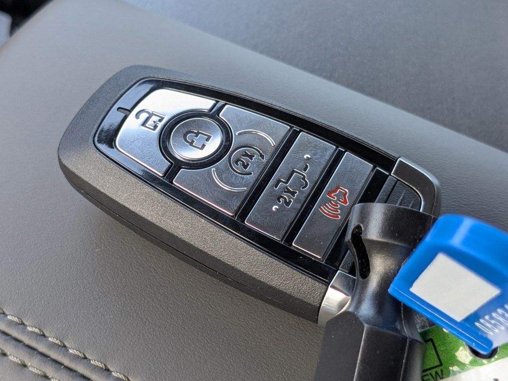 2025 Ford F-250 Platinum