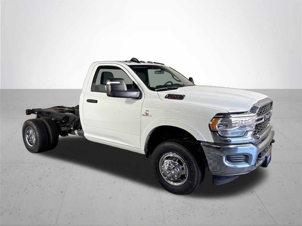 2024 Ram 3500 Tradesman photo 4