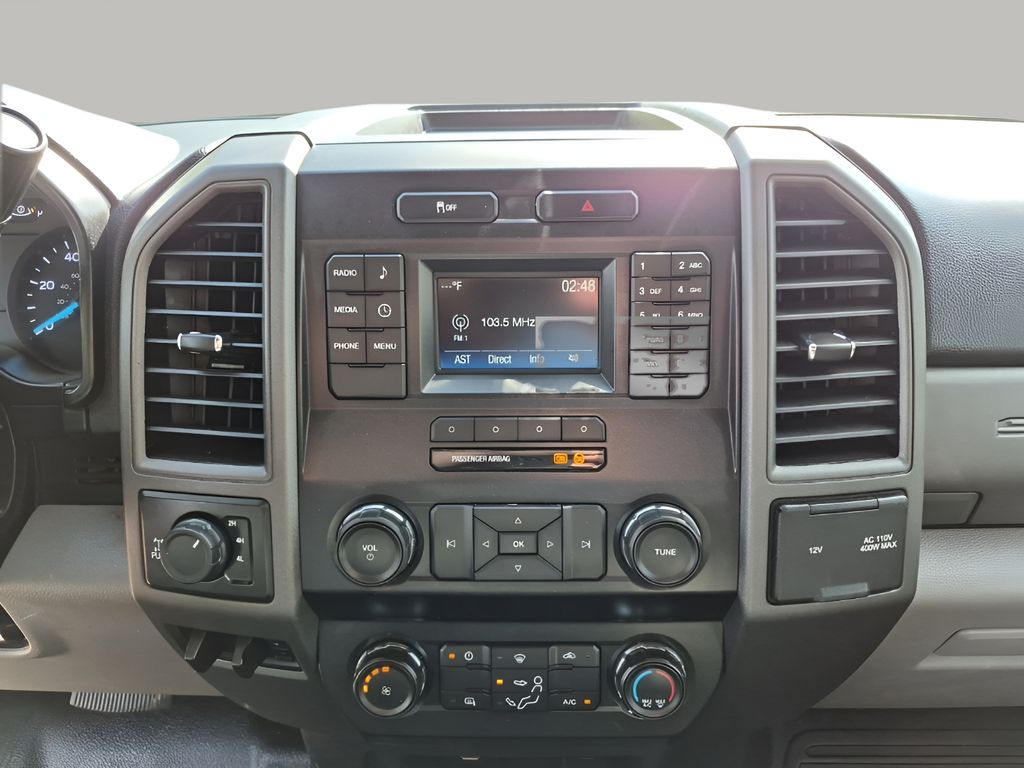 Used 2019 White Ford XL image 37