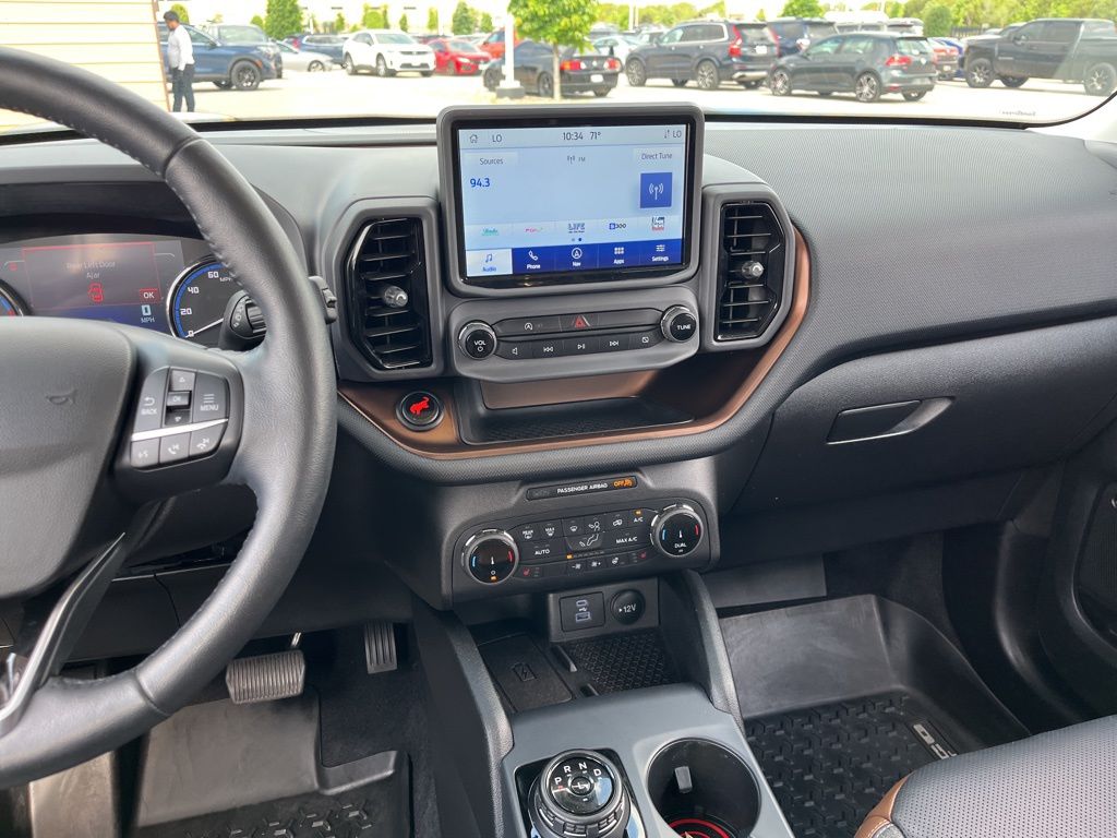 Thumbnail: 2022 Ford Bronco Sport - 19