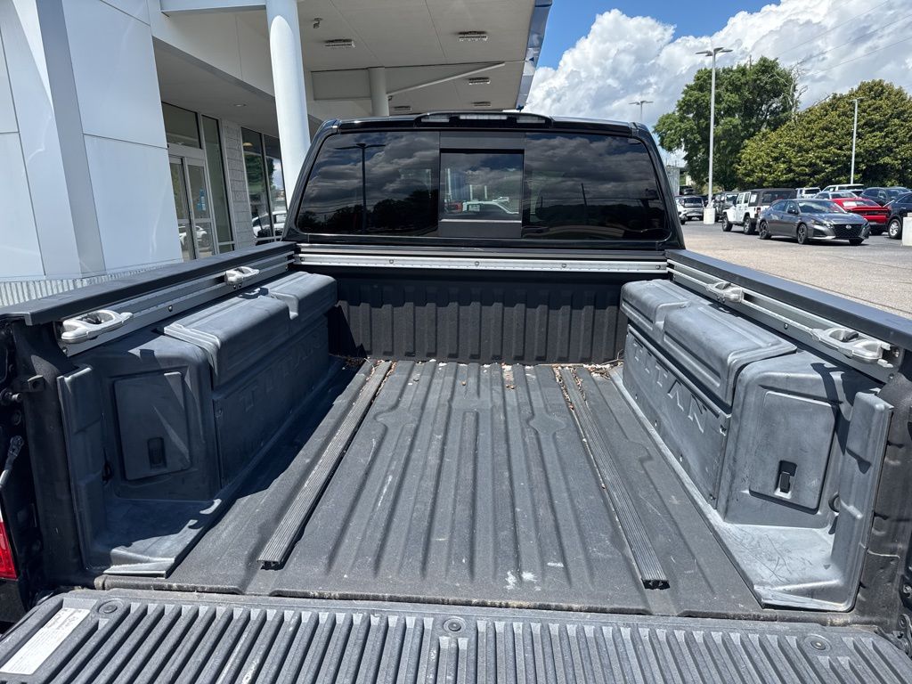 2019 Nissan Titan SV photo