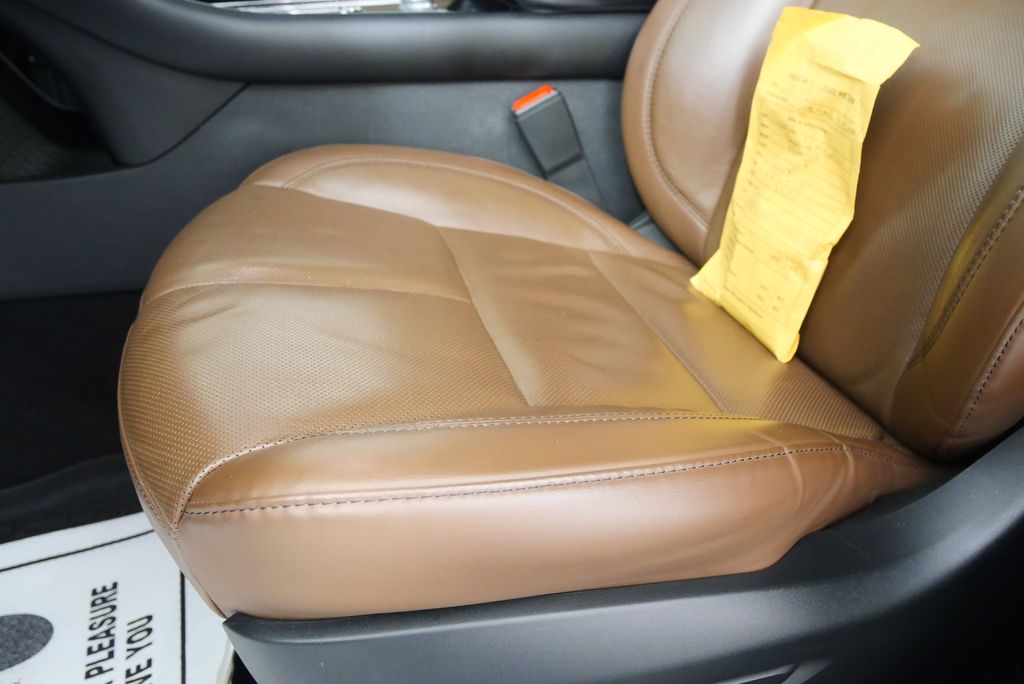 Thumbnail: 2022 Lincoln Aviator - 10