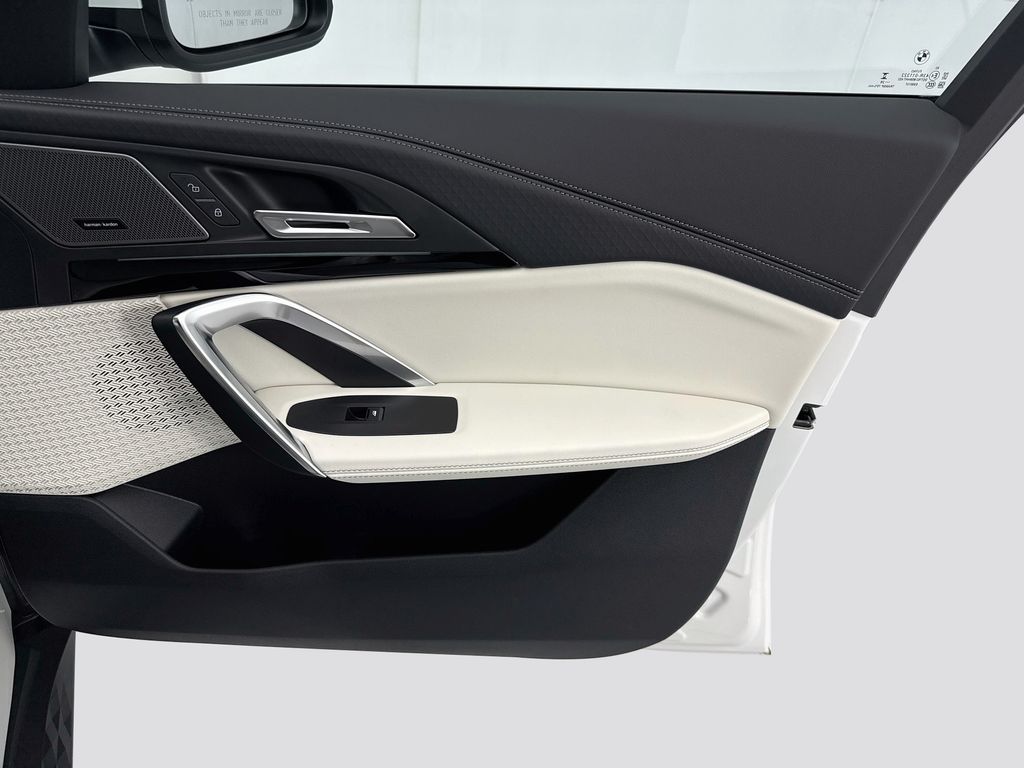 Thumbnail: 2027 BMW X2 - 24