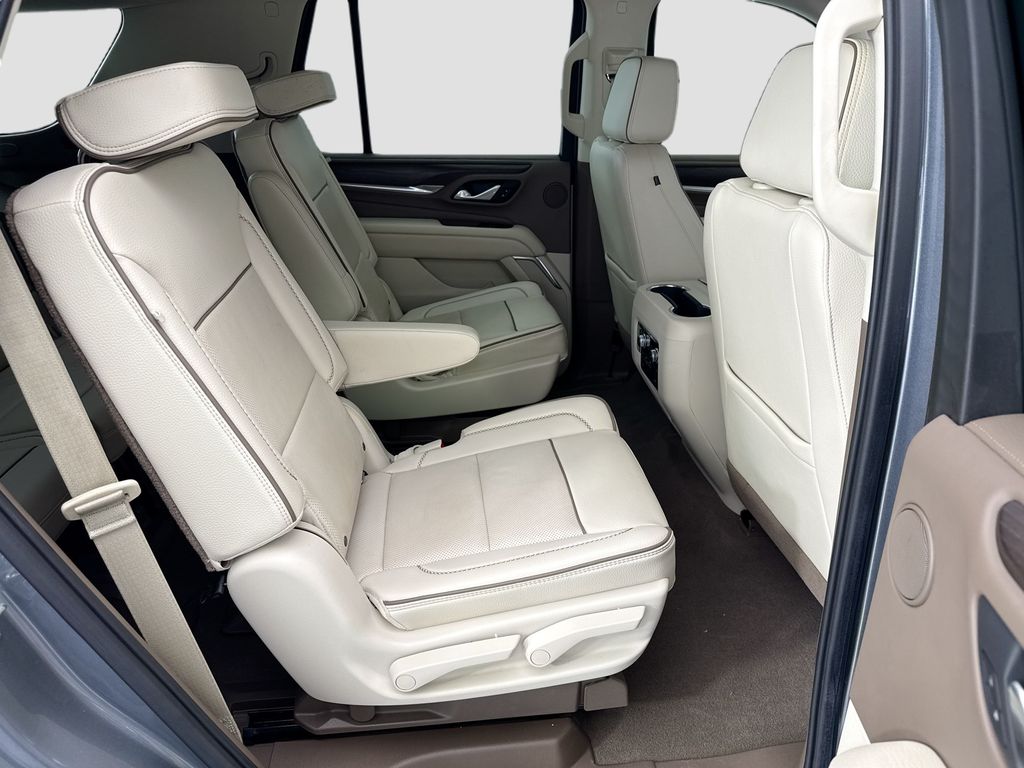 Thumbnail: 2021 GMC Yukon - 21