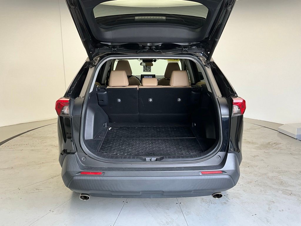 Thumbnail: 2019 Toyota RAV4 - 5