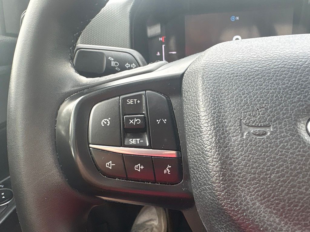 Used 2024 Gray Metallic Ford XLT image 17
