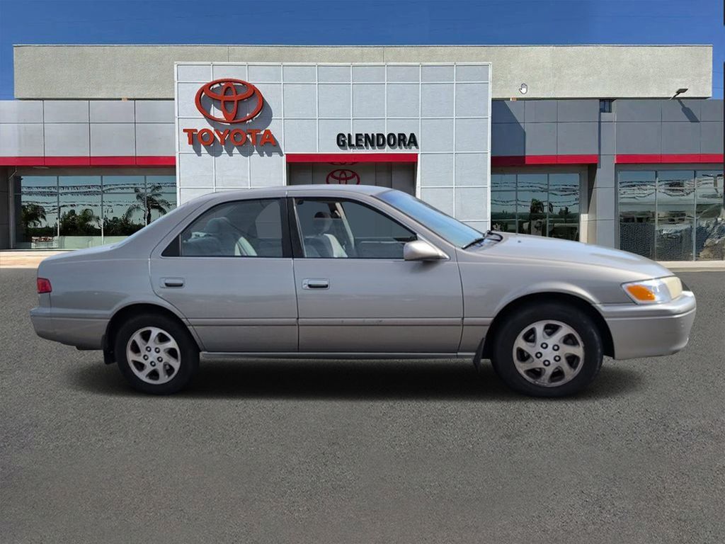 Used 2000 Toyota Camry LE with VIN JT2BF22K3Y0262407 for sale in Glendora, CA