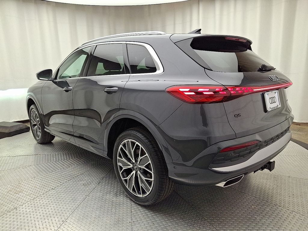 Thumbnail: 2025 Audi Q5 - 4