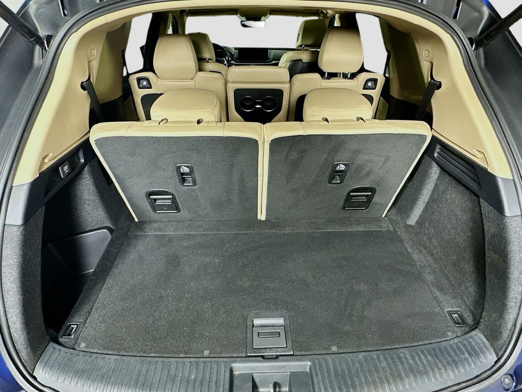 used 2024 Acura MDX car, priced at $38,999