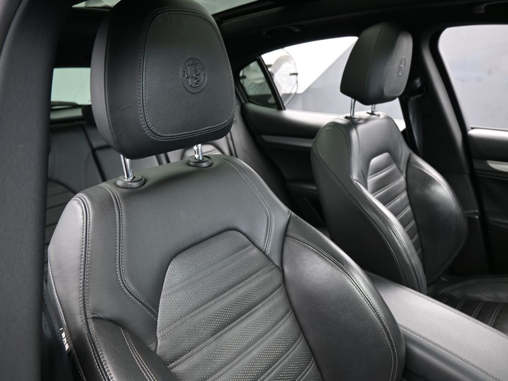 Used 2018 Misano Blue Metallic Alfa Romeo Ti image 44