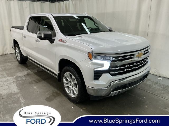 White (Iridescent Pearl Tricoat) 2023 Chevrolet Silverado 1500 LTZ Crew Cab 4WD Pickup Truck Four-Wheel Drive Automatic
