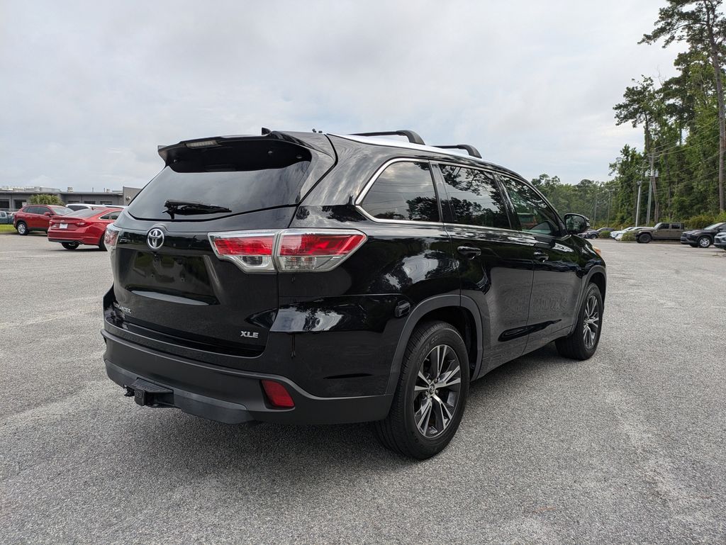 Used 2016 Toyota Highlander SUV