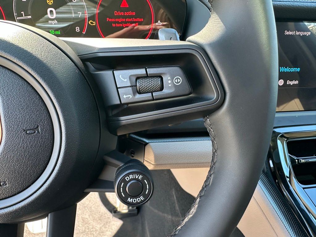 Thumbnail: 2026 Porsche Panamera - 16