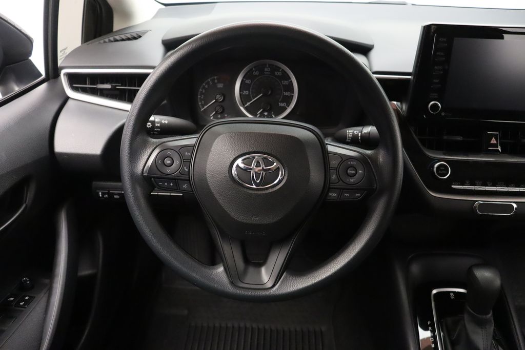 2022 Toyota Corolla LE 23