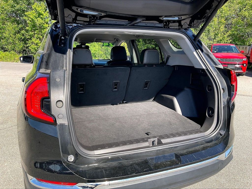 2024 GMC Terrain — photo 34
