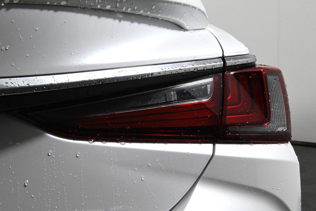Thumbnail: 2025 Lexus ES - 13