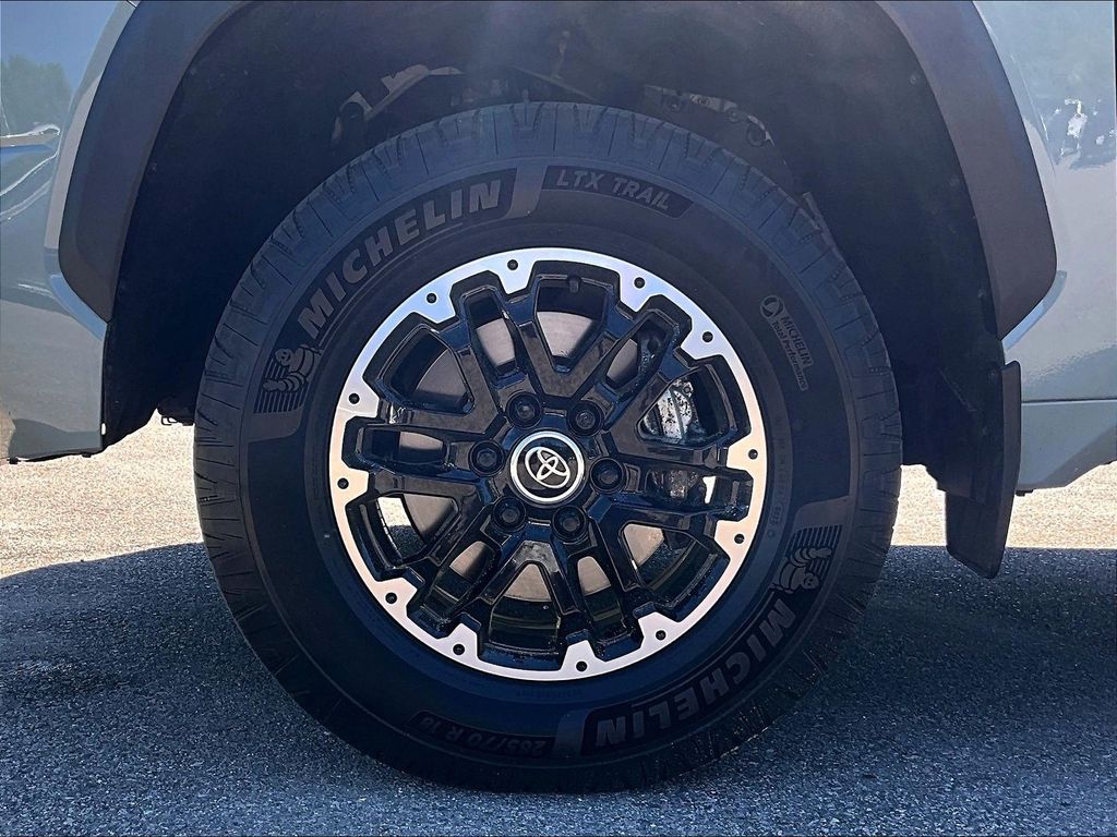 2023 Toyota Tundra — photo 7