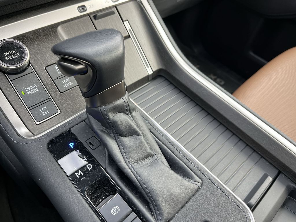 Thumbnail: 2024 Lexus GX - 20