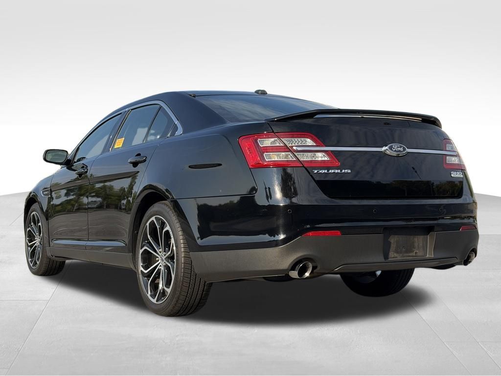 2018 Ford Taurus SHO