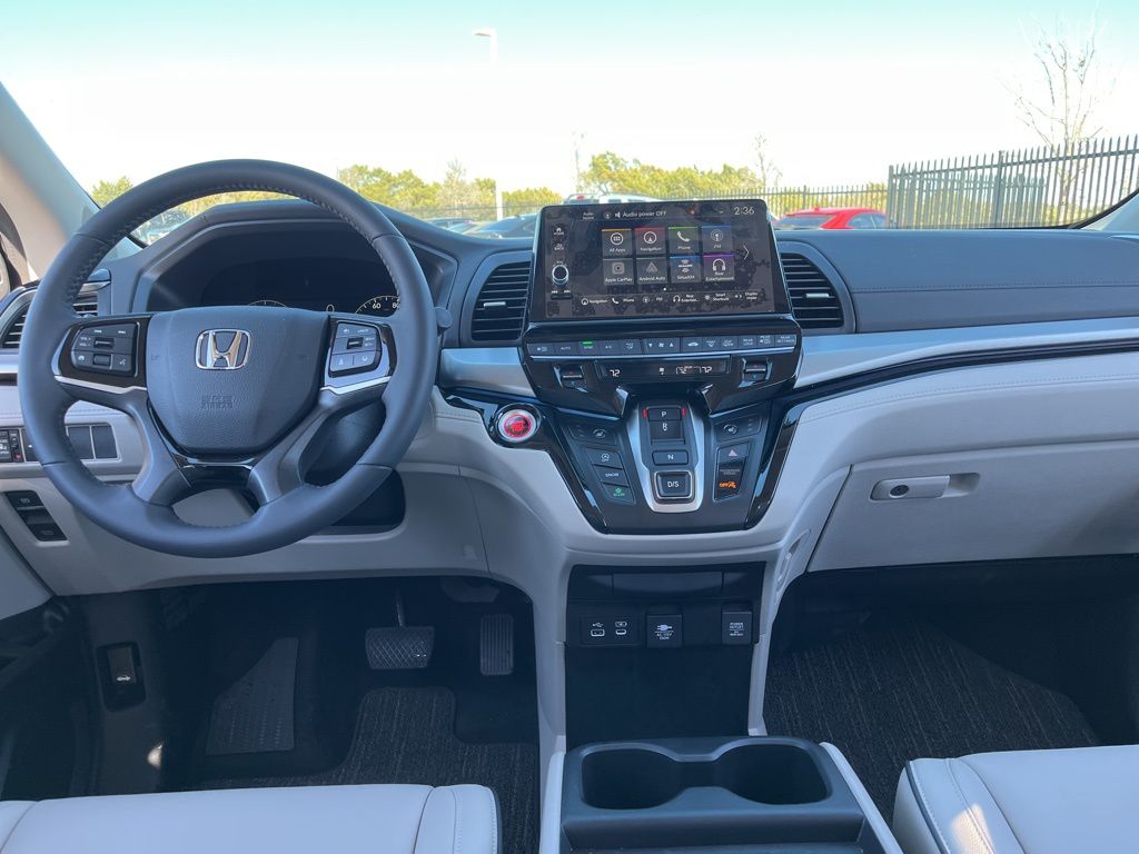 Thumbnail: 2026 Honda Odyssey - 17