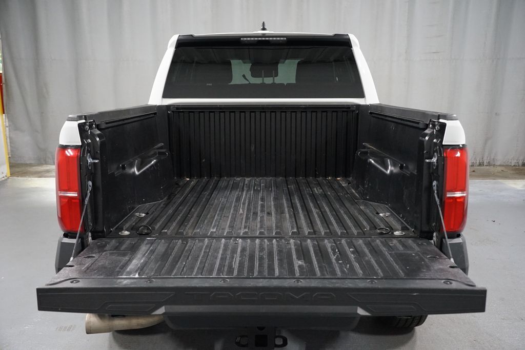 Thumbnail: 2024 Toyota Tacoma - 32