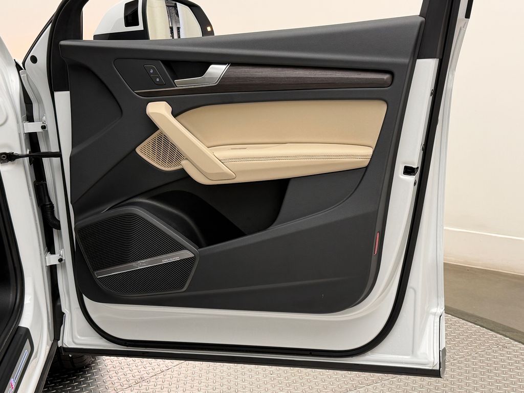Thumbnail: 2024 Audi Q5 - 14