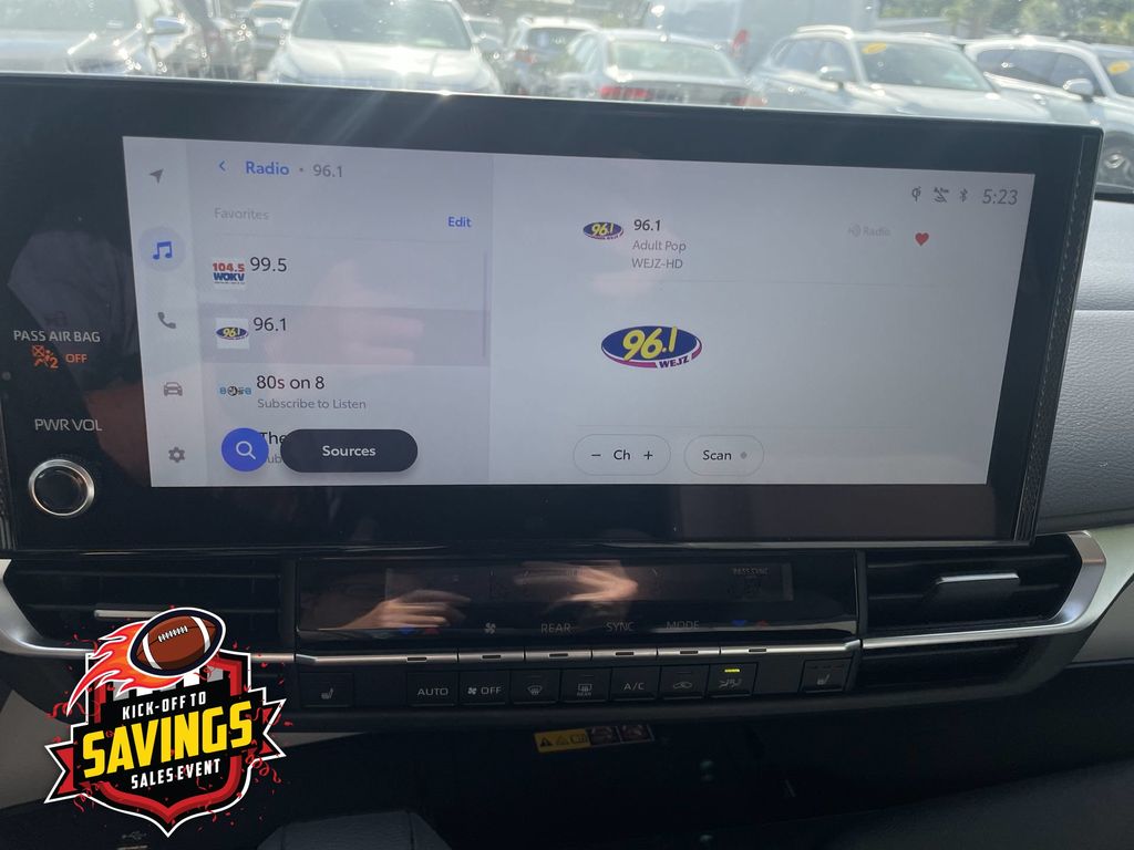 Used 2025 Toyota Sienna Van