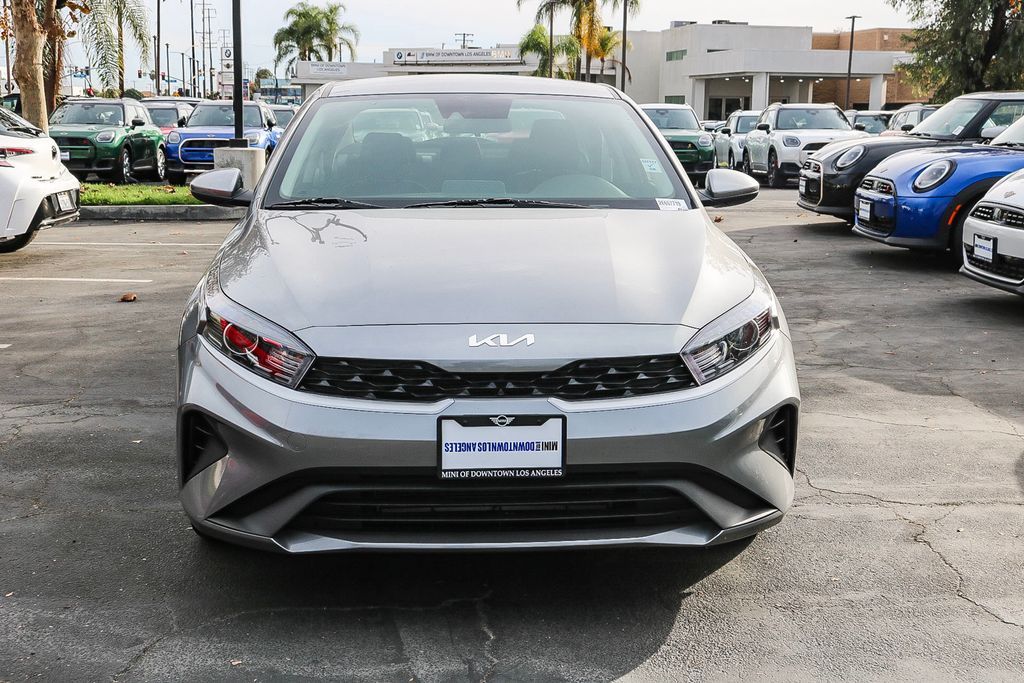 2023 Kia Forte LXS 2