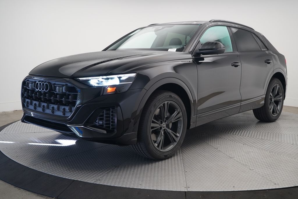 2026 Audi Q8 Premium's photo