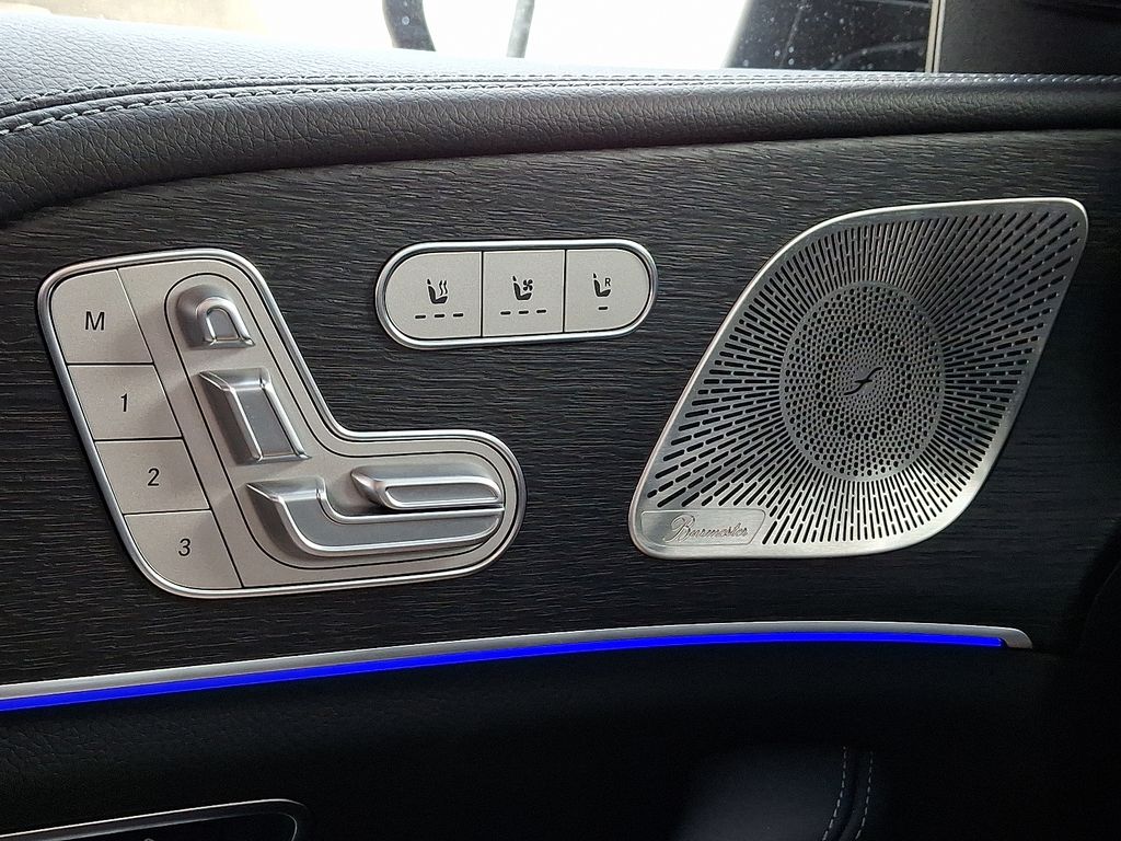 Thumbnail: 2026 Mercedes-Benz GLE - 15