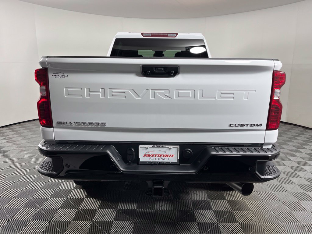Thumbnail: 2026 Chevrolet Silverado 2500 - 4